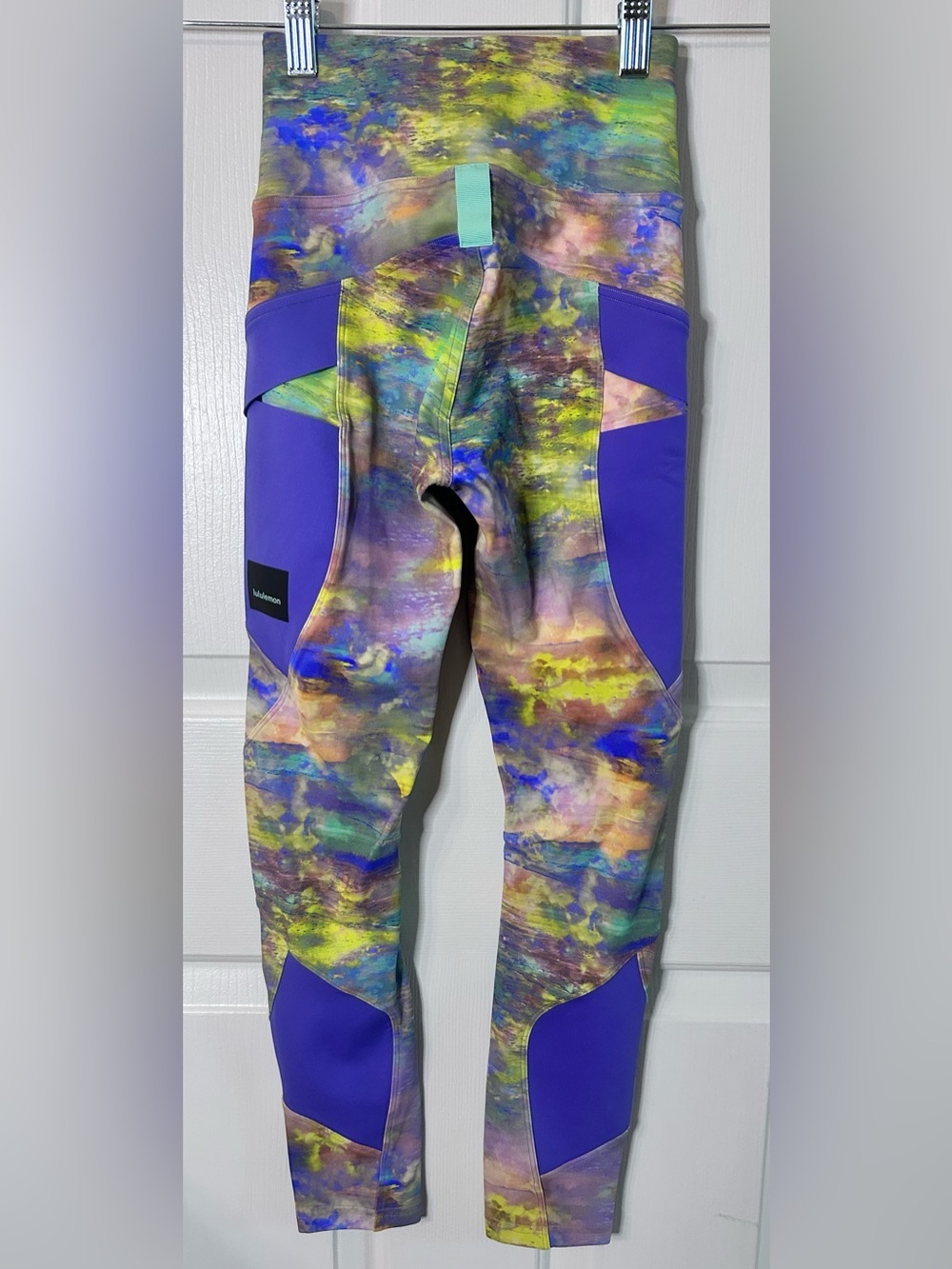 NWOT Lululemon Cargo Super-High-Rise Hiking Tight 25"- Altered Nature Multi/ 0 - Picture 6 of 9